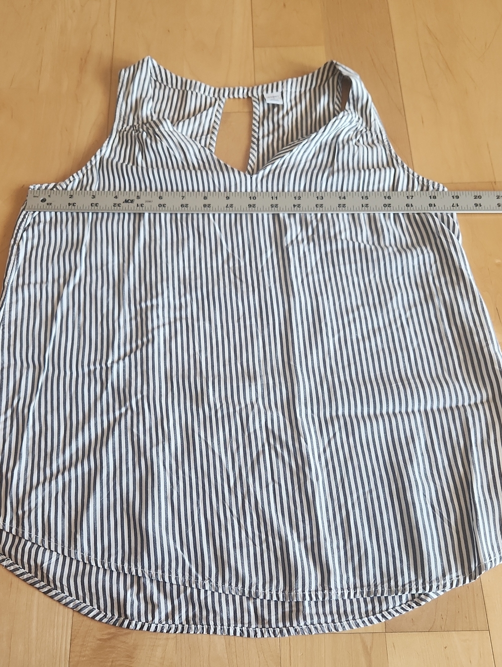 Old Navy Blue and White Striped Sleeveless Tops - Set of 2 sz M Med - Picture 7 of 11